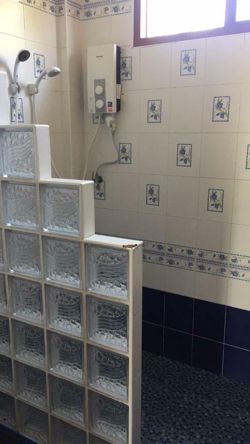 Poon Suk Hotel Kabin Buri エクステリア 写真